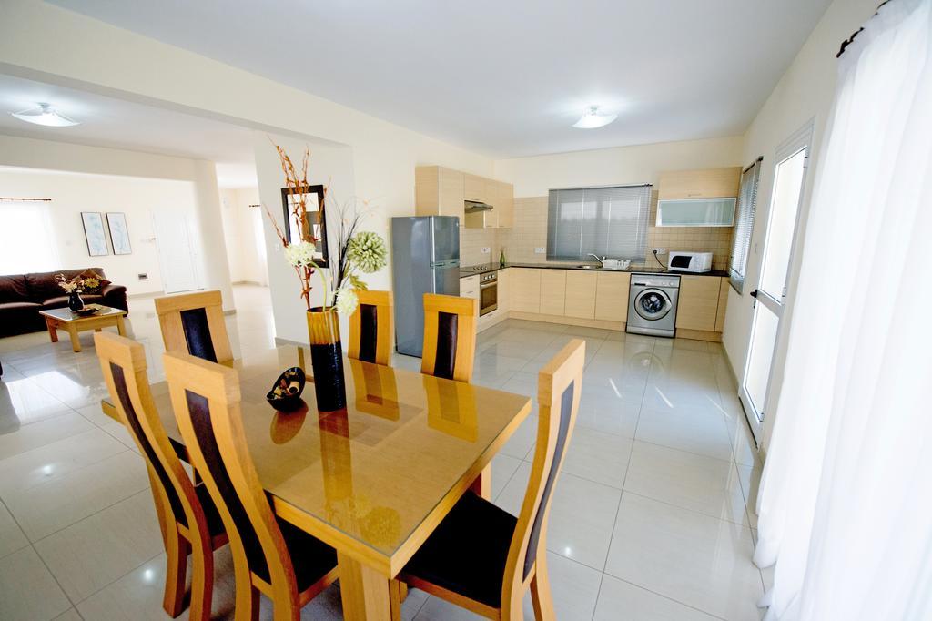 Hara Nissi Beach Villas Agia Napa Exterior foto